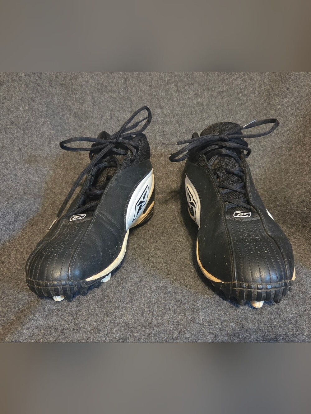 Reebok NFL Vintage Mid Top Football Cleats Men's Size 12